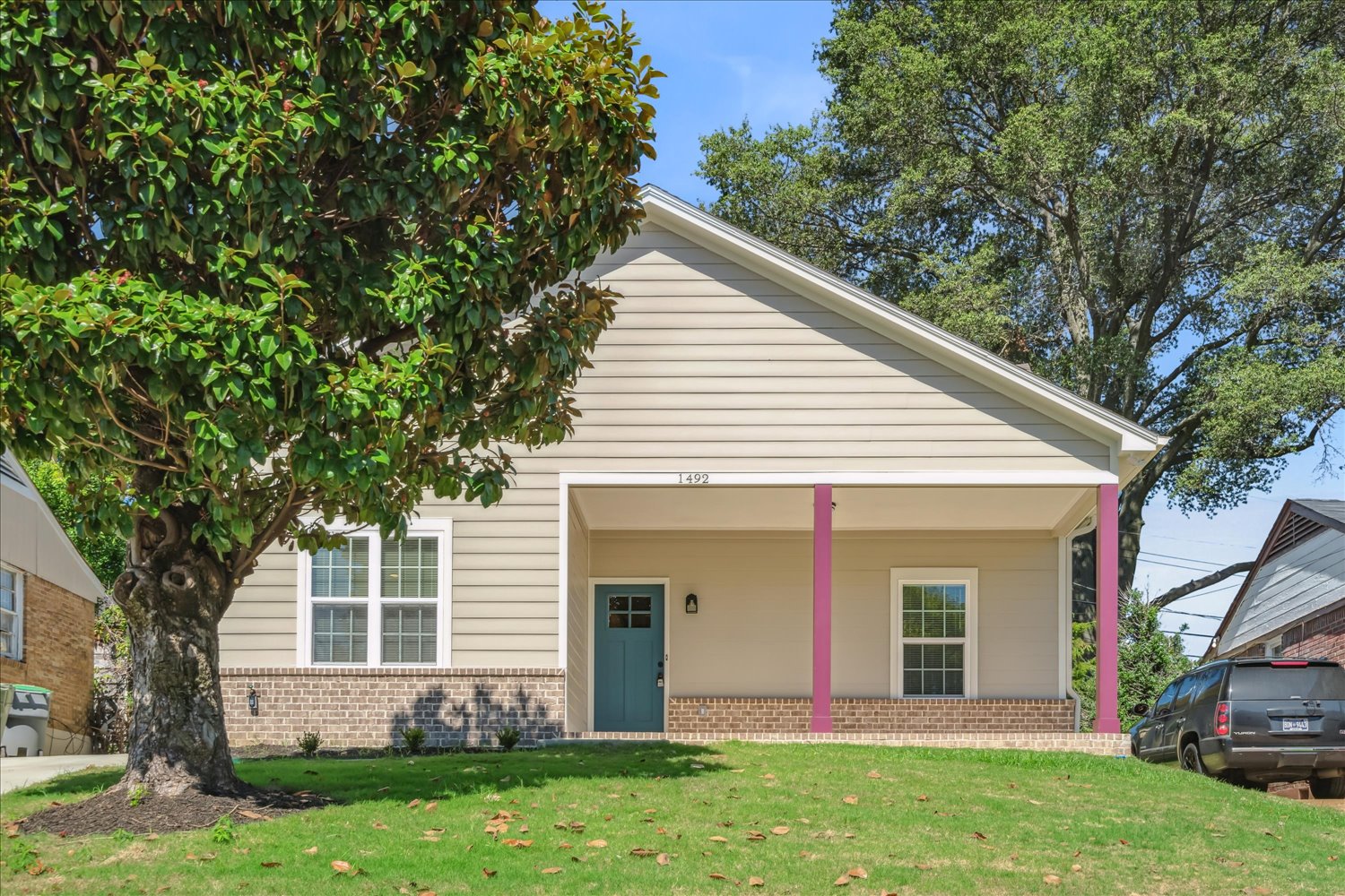 Exterior โ 1492 E. Alcy Road